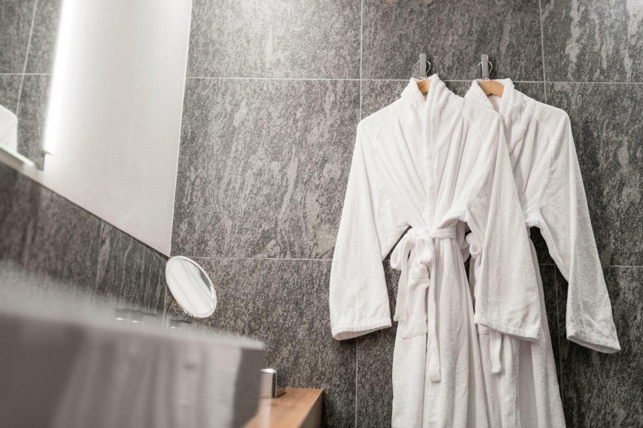 Vinea - Suites Tirolo Luaran gambar
