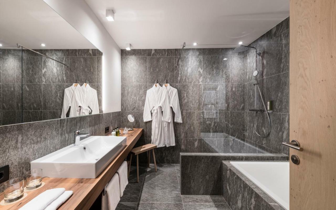 Vinea - Suites Tirolo Luaran gambar